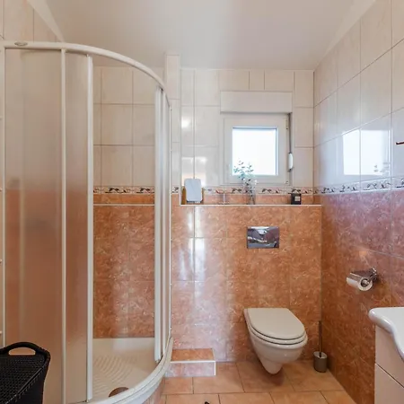 Peter Apartament Vir