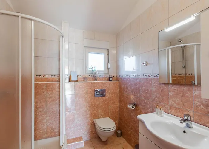 Peter Appartement Vir
